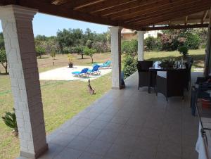 Detached Vacation House with sea views at Chalikounas