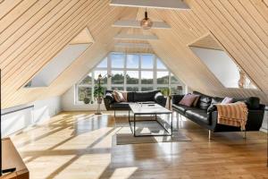 BV191-Blavand-Horns-Rev-87