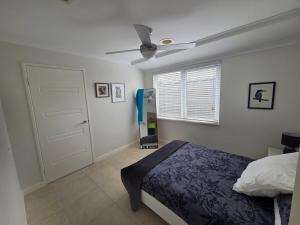 4 bed House next to Lake Richmond close to beach