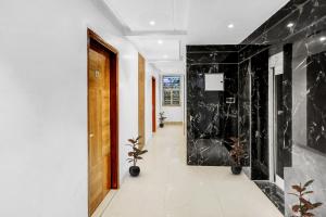 Super Capital O Hotel Moody Inn