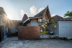 NEW! 3BR Villa Pererenan, 5 min from Canggu Fun