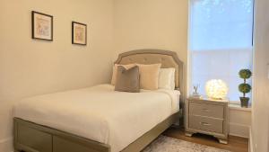 Waterside Step-free 2BR, Near Brown and RISD with Parking