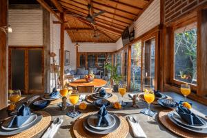 NEW! 3BR Villa Pererenan, 5 min from Canggu Fun