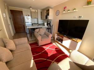 Arriendo 1 Departamento Diario Amoblado en Edificio Pleno Centro de Osorno Full Eléctrico y Estacionamiento Techado, Comodidad, Moderno y Seguridad