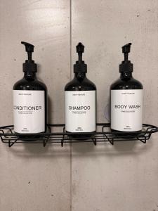 The 411 - Cape Town Modern Apartment with Table Mountain Views