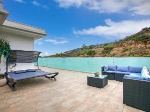 Hollywood Hills Luxury Mansion with Pool & Views