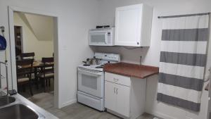 347 Des Meurons Street Unit A and Unit B