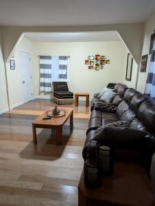 347 Des Meurons Street Unit A and Unit B