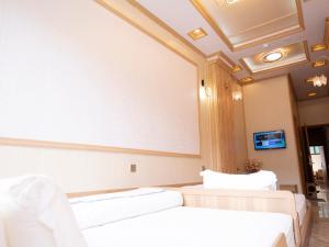 Nhà Nghỉ Quyền Ly