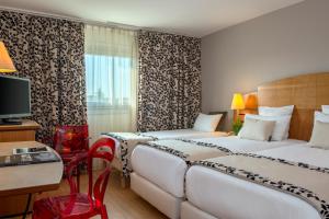 Hotels HOTEL C SUITES chambres spacieuses : photos des chambres