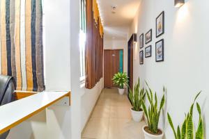 FabHotel Raj Ratna - Nr Ashram Road