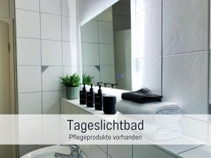 StayWest52 - Balkon, WLAN, Parkplatz