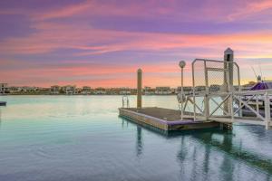 Waterfront-Bay View