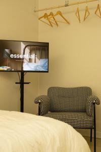 Casa Amarilla 6 minutes on foot from Hongik University Station