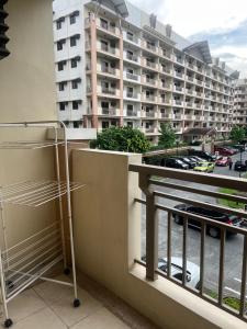 Japan Vibe near Ayala Feliz Mall 2BR 55sqm with Veranda Netflix Prime HBO Max Pool