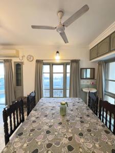 The Maanvik Shores Luxury Home Stay - RK Beach