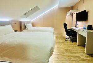 KIMMIY Garni Attic Rooms near Belgrade Airport