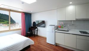 Seongsanpo love Pension