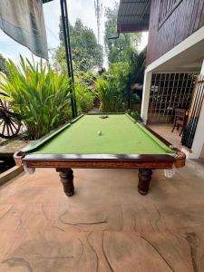 Blue monkey - Bouldering Guesthouse