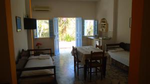 Superior Triple Room room in Pasoi Apartments