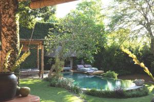 Villa Bella Bali - Authentic Balinese Luxury Villa with Tropical Elegance - Nanny and Cook