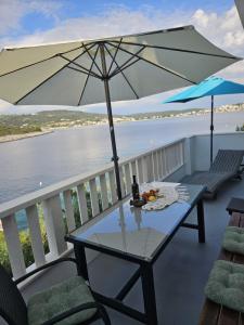 Apartments Kanica - at the beach and parking