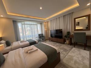 Azure Studio 202 Pool, Garden & Roof - New Cairo