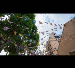 2 bed in central Greenwich waterview