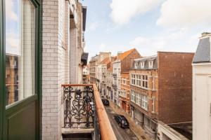 New Self Check In Studio 2 Floor Near Chatelain