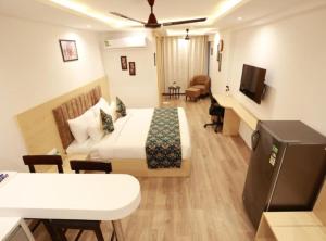 The grand anukampa Black Tie