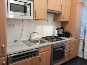 Cozy 1BR Apartment near U6 Schöpfwerk