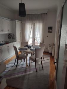 Mountain View Apartment