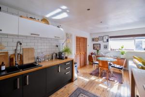 Modern 2BDR Flat in Leafy Dulwich Estate