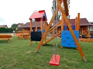 Powroty. Domy Gościnne "Ibis"