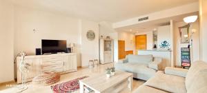 Jardines de Montemar III by Solidays