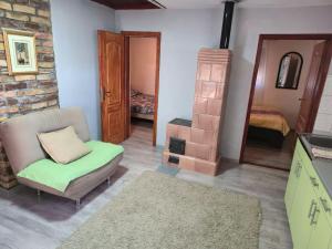 RentiGo Vikendica 11 11 Cardak with Pool BBQ and Nature View