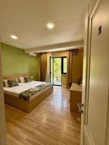 Likani Home