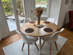 Beautiful Garden Flat with Home Cinema