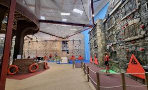 Rainbow lodge, Stay at Green Lawns, Selsey