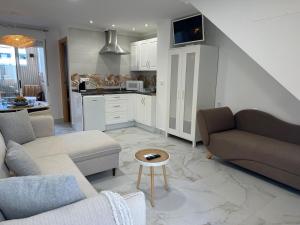 Modern and cozy loft Double terrace and beach