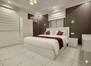 إيوان الفخامة