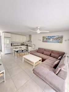 Mare Verde B90 by Tenerife Rental & Sales