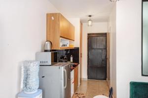 Cozy Corner- Dana Stays