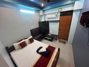 PANMOZHI RESIDENCY-luxury comfort stay