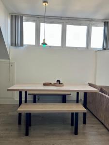 Bright & Cozy 2 bed Apartment