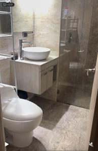 Apto 90mts- Estadio El Campin Movistar Arena -Galerías-Private Parking- 6 personas