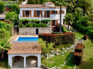 Beautiful Spacious Villa with Mountain View and Private Pool