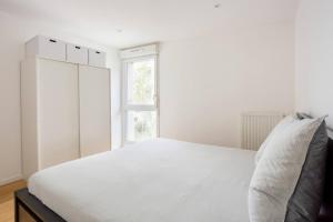 large appartment 2 parking spaces 5mn paris