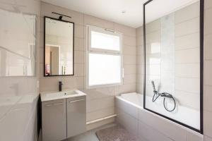 large appartment 2 parking spaces 5mn paris