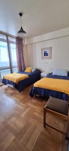 Amplio departamento en Plaza Italia a pasos de metro Baquedano y frente al Parque Forestal